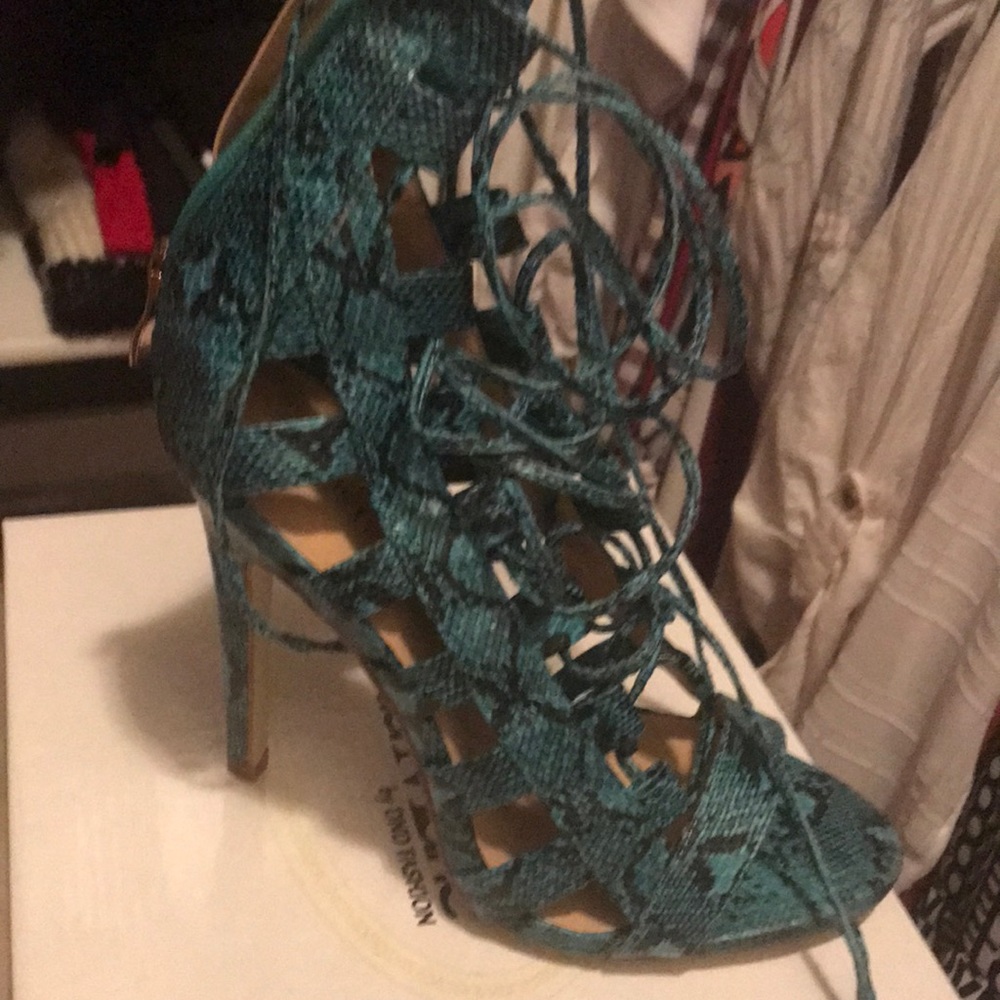 Turquoise snake print cage sandal